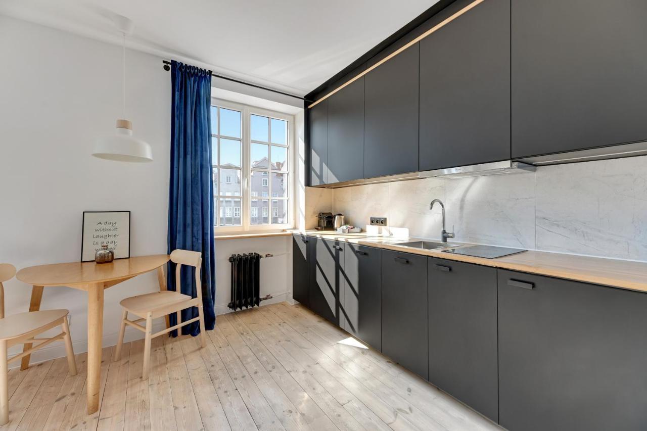 Szeroka Boutique By Downtown Apartments Гданск Екстериор снимка